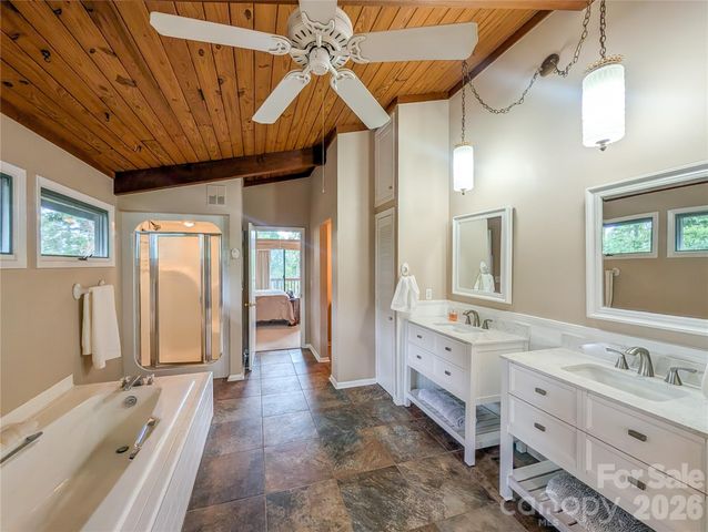 520 Washburn Road, Spruce Pine, NC 28777