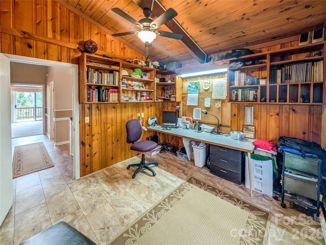 520 Washburn Road, Spruce Pine, NC 28777