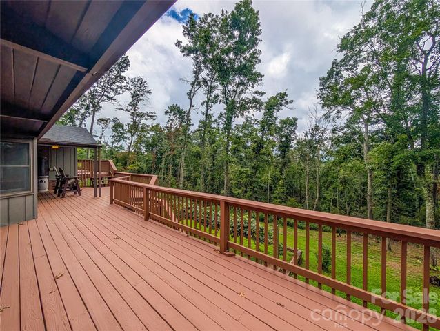 520 Washburn Road, Spruce Pine, NC 28777