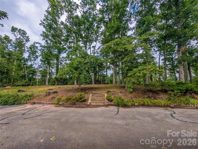 520 Washburn Road, Spruce Pine, NC 28777