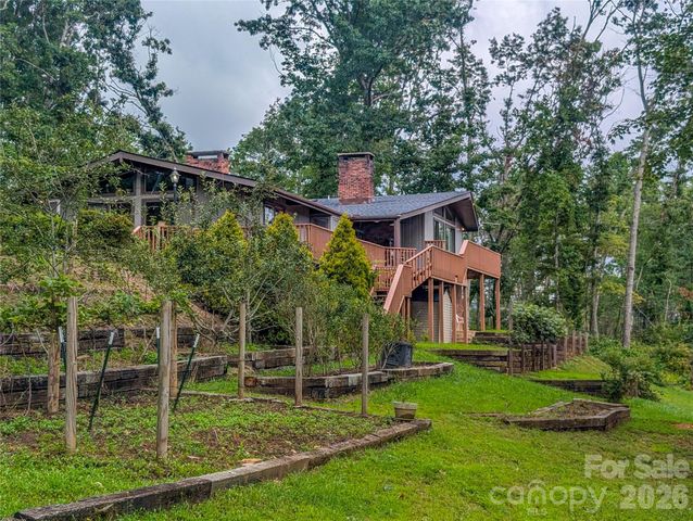 520 Washburn Road, Spruce Pine, NC 28777