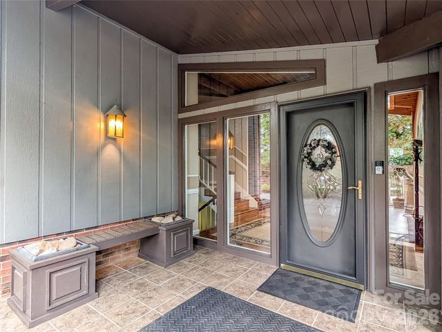 520 Washburn Road, Spruce Pine, NC 28777