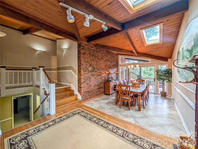 520 Washburn Road, Spruce Pine, NC 28777
