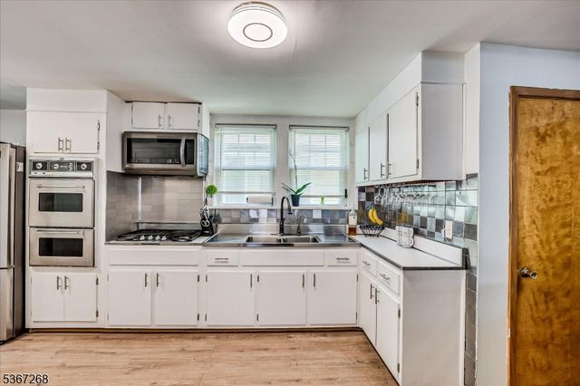 1072 Salem Ave, Hillside Twp., NJ 07205