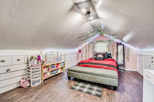 1072 Salem Ave, Hillside Twp., NJ 07205