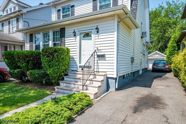 1072 Salem Ave, Hillside Twp., NJ 07205