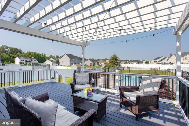 1006 MAIDEN GRASS DR, La Plata, MD 20646