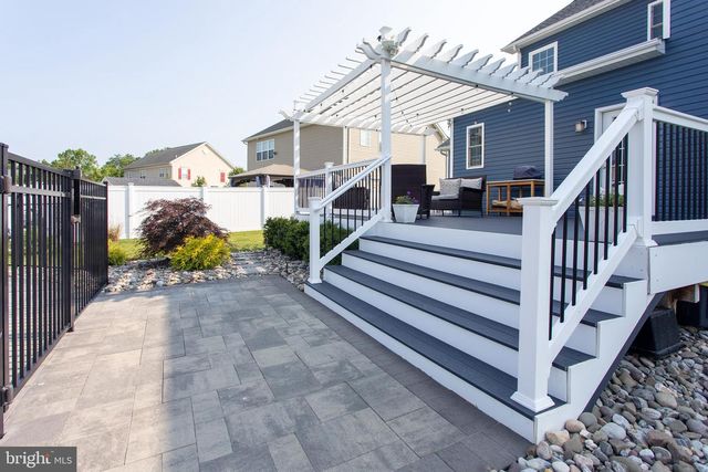1006 MAIDEN GRASS DR, La Plata, MD 20646