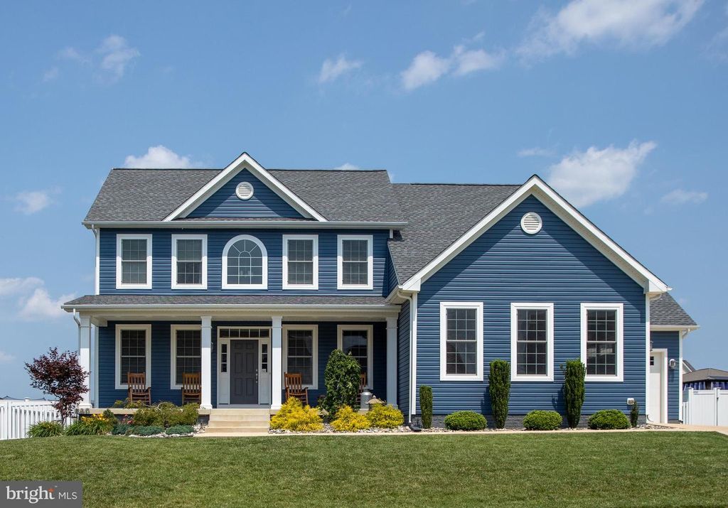 1006 MAIDEN GRASS DR, La Plata, MD 20646