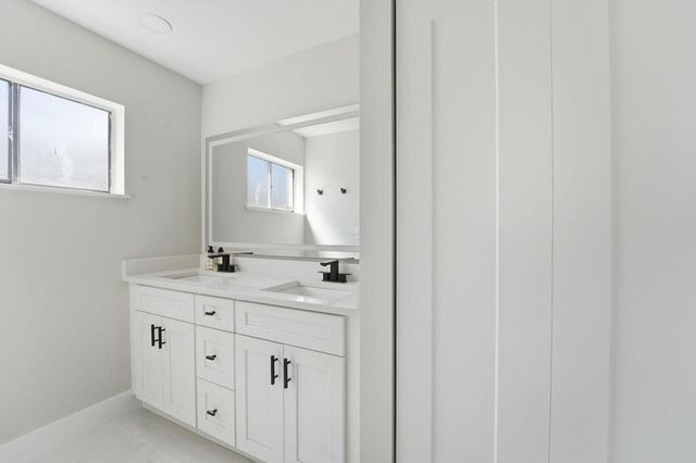 875 NW 22nd Avenue, Delray Beach, FL 33445