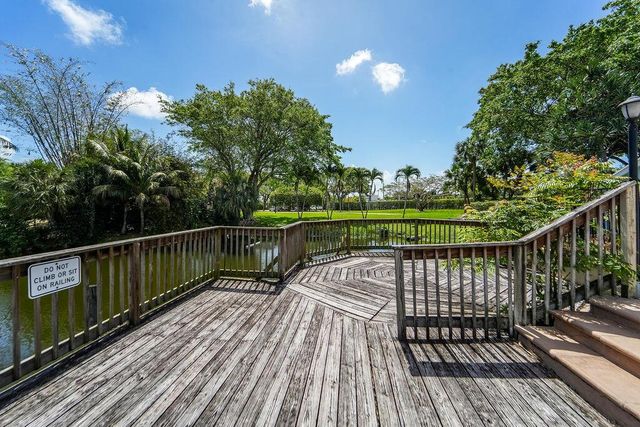 875 NW 22nd Avenue, Delray Beach, FL 33445