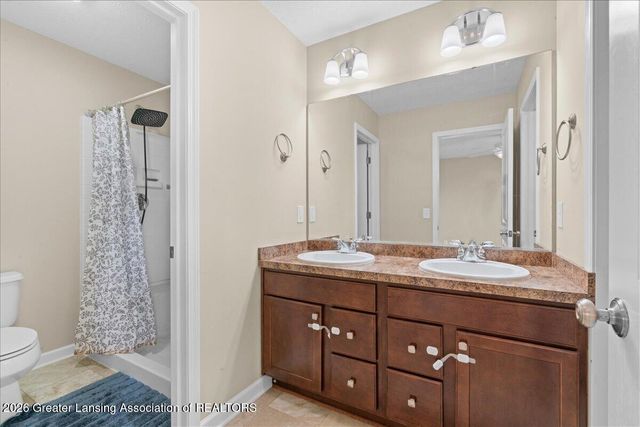 6744 Castleton Drive, Grand Ledge, MI 48837