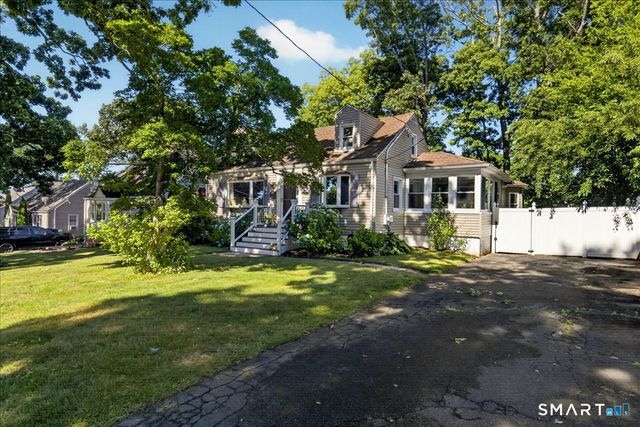 52 Hillside Avenue, West Haven, CT 06516