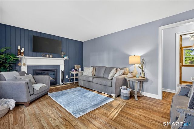 52 Hillside Avenue, West Haven, CT 06516