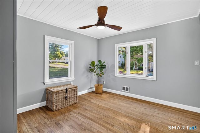 52 Hillside Avenue, West Haven, CT 06516