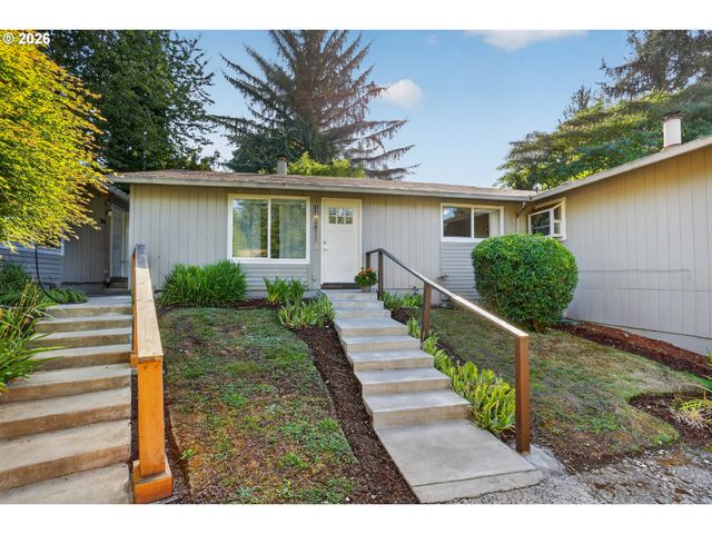 2811 Sw SPRING GARDEN St, Portland, OR 97219