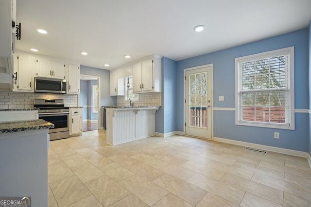 1037 Queensbury Run, Acworth, GA 30102