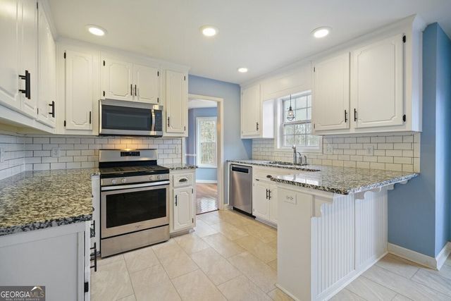 1037 Queensbury Run, Acworth, GA 30102