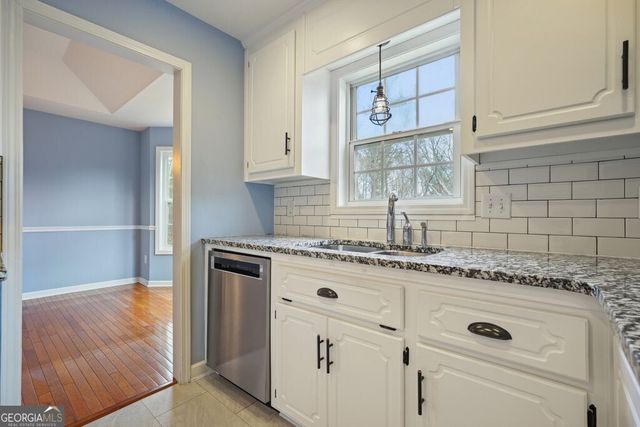 1037 Queensbury Run, Acworth, GA 30102