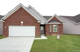 253 Devonshire Drive 2, Lapeer, MI 48446