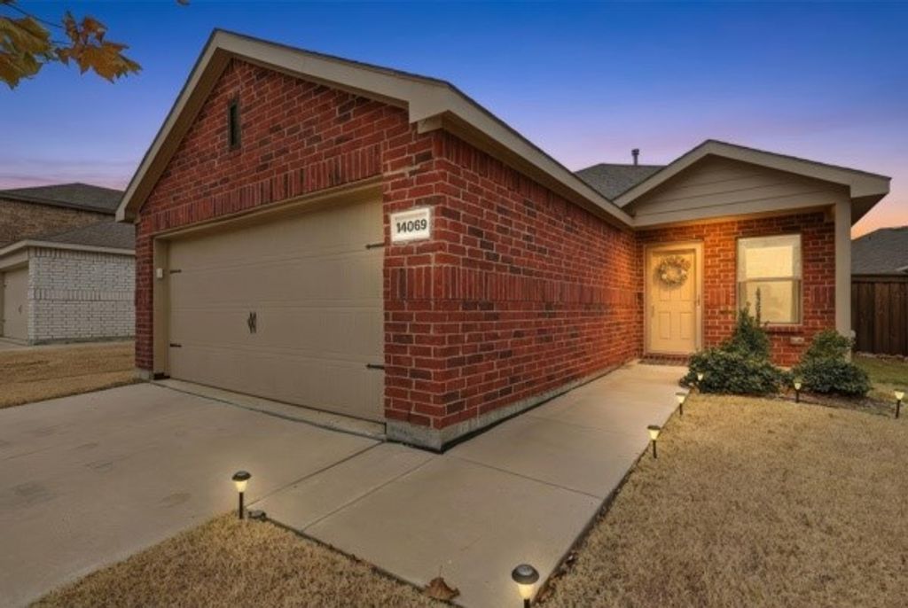 14069 Haggerston Drive, Pilot Point, TX 76258