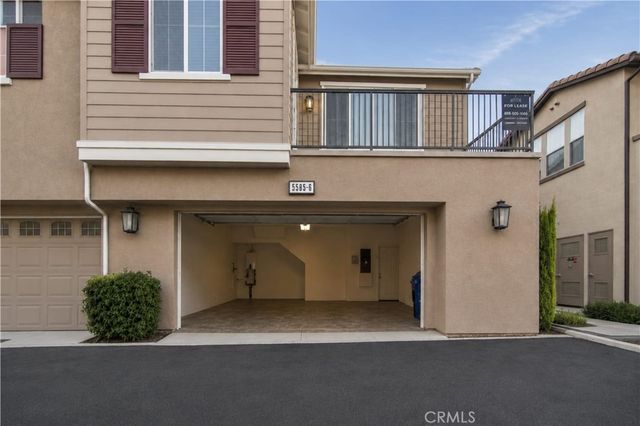 5585 Kate Way 6, Fontana, CA 92336