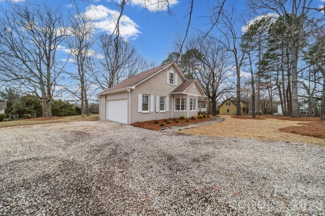 2721 Tara Drive, Monroe, NC 28112