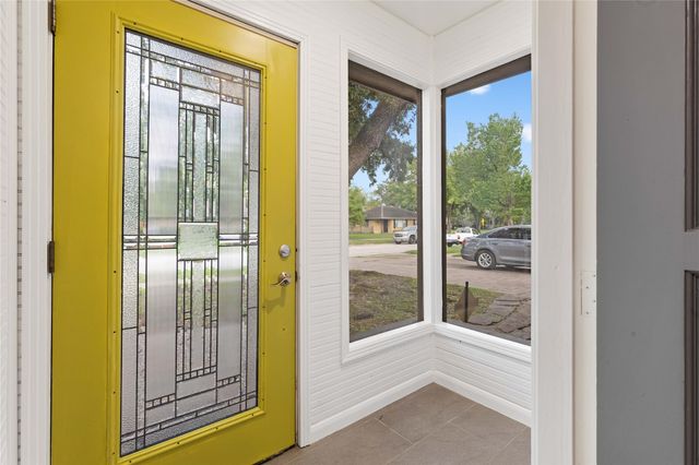 1422 Hewitt Drive, Houston, TX 77018