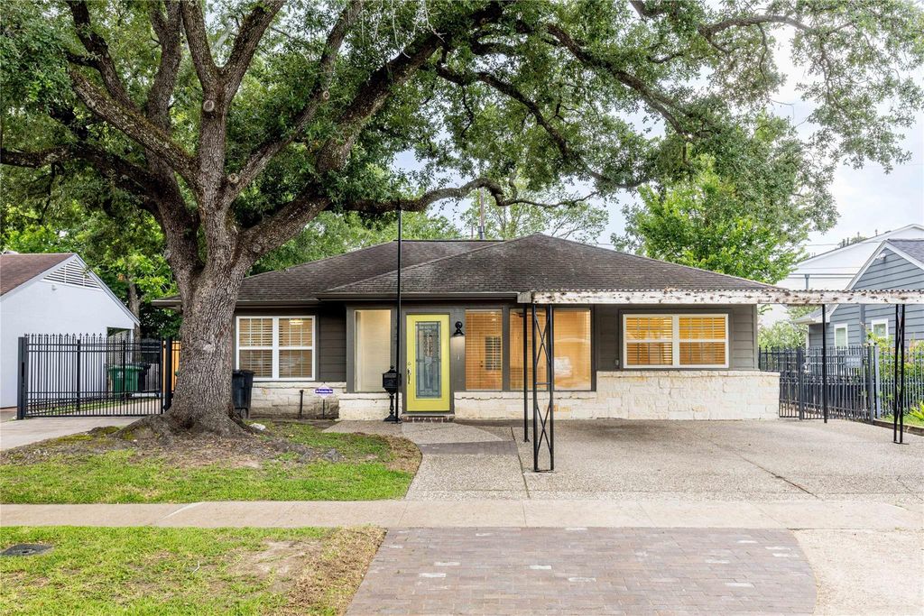 1422 Hewitt Drive, Houston, TX 77018