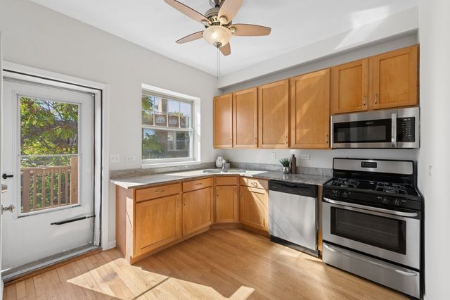 2478 N Albany Avenue 3, Chicago, IL 60647