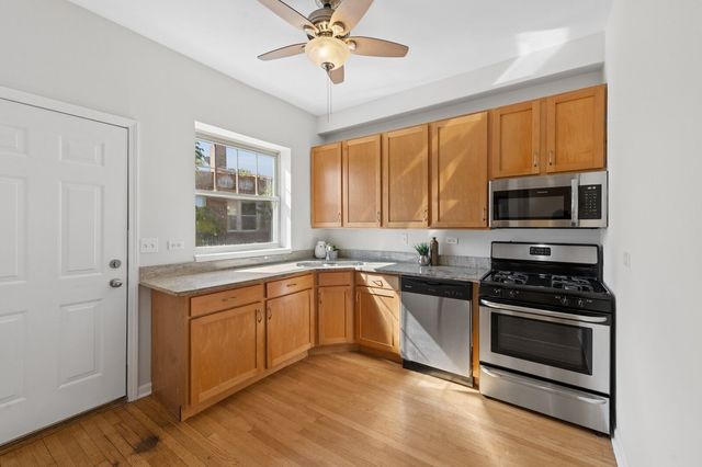 2478 N Albany Avenue 3, Chicago, IL 60647