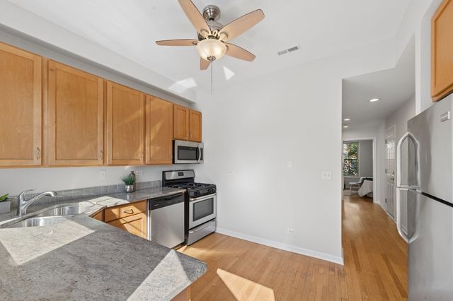 2478 N Albany Avenue 3, Chicago, IL 60647
