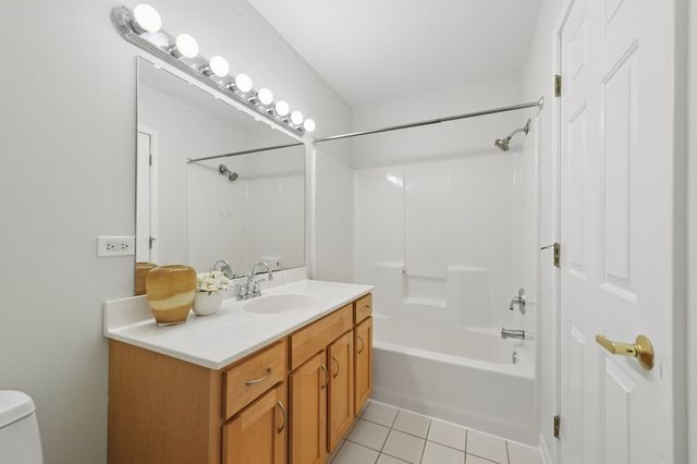 2478 N Albany Avenue 3, Chicago, IL 60647