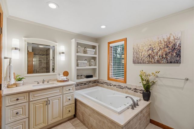 200 Wheel Wright Road, Hampstead, NH 03841