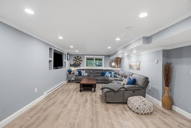 200 Wheel Wright Road, Hampstead, NH 03841
