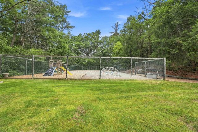200 Wheel Wright Road, Hampstead, NH 03841