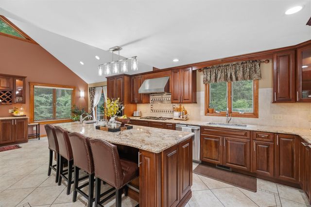 200 Wheel Wright Road, Hampstead, NH 03841
