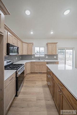 3985 Mountain Bluebird Way, Ammon, ID 83406