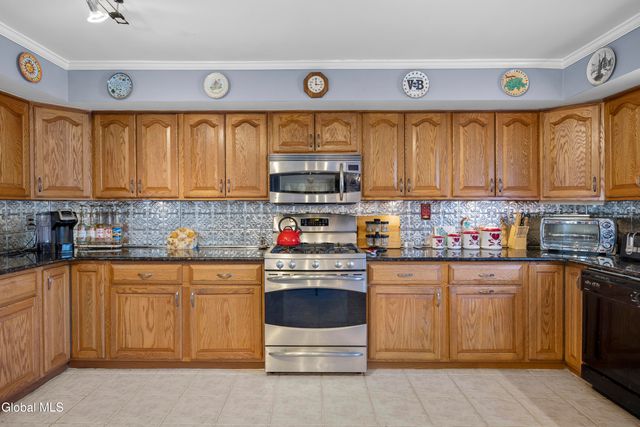 392 Gurn Springs Road, Wilton, NY 12831