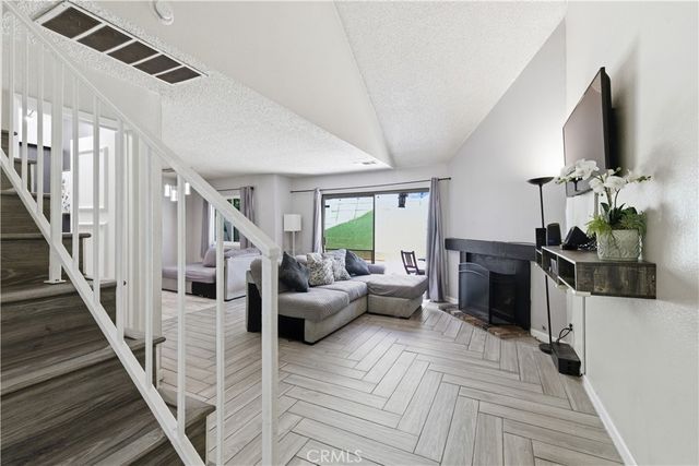 5577 Pioneer Boulevard 9, Whittier, CA 90601