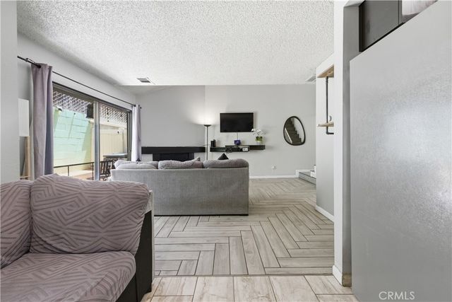 5577 Pioneer Boulevard 9, Whittier, CA 90601