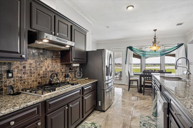 527 Lily Lane, Rosharon, TX 77583