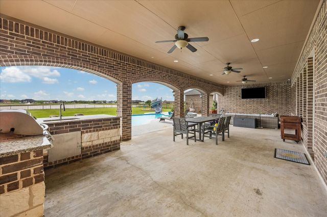 527 Lily Lane, Rosharon, TX 77583