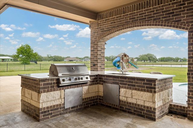 527 Lily Lane, Rosharon, TX 77583