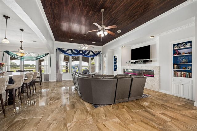 527 Lily Lane, Rosharon, TX 77583