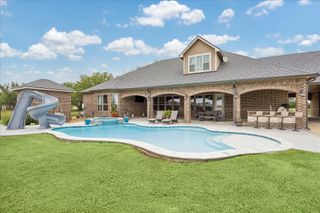 527 Lily Lane, Rosharon, TX 77583