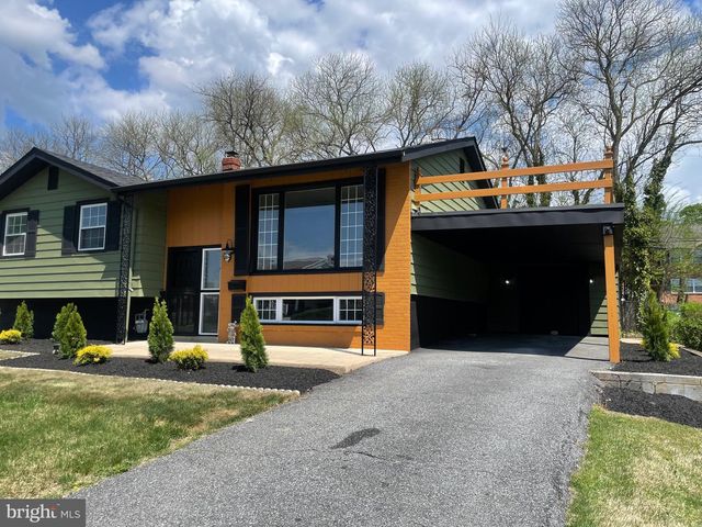 104 LARKSPUR RD, Newark, DE 19711