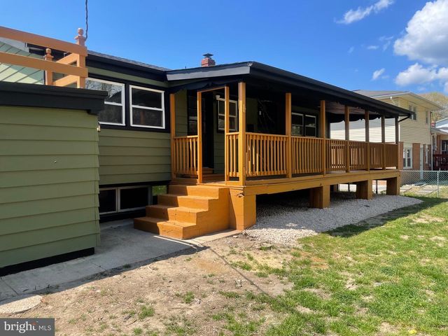 104 LARKSPUR RD, Newark, DE 19711
