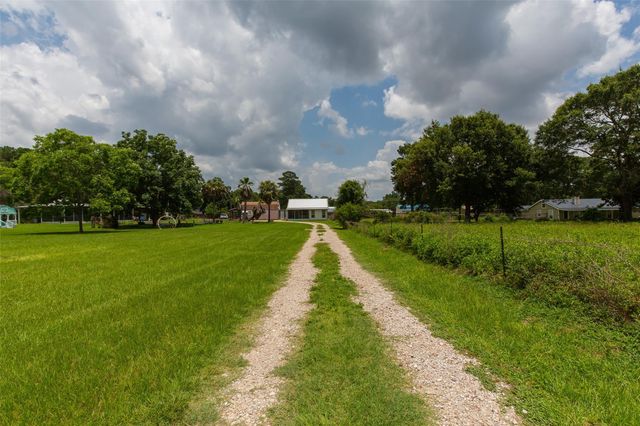 27014 Fm 2978, Magnolia, TX 77354