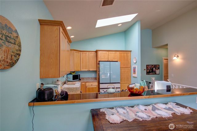 3 Sweetclover Circle, Bellingham, WA 98229